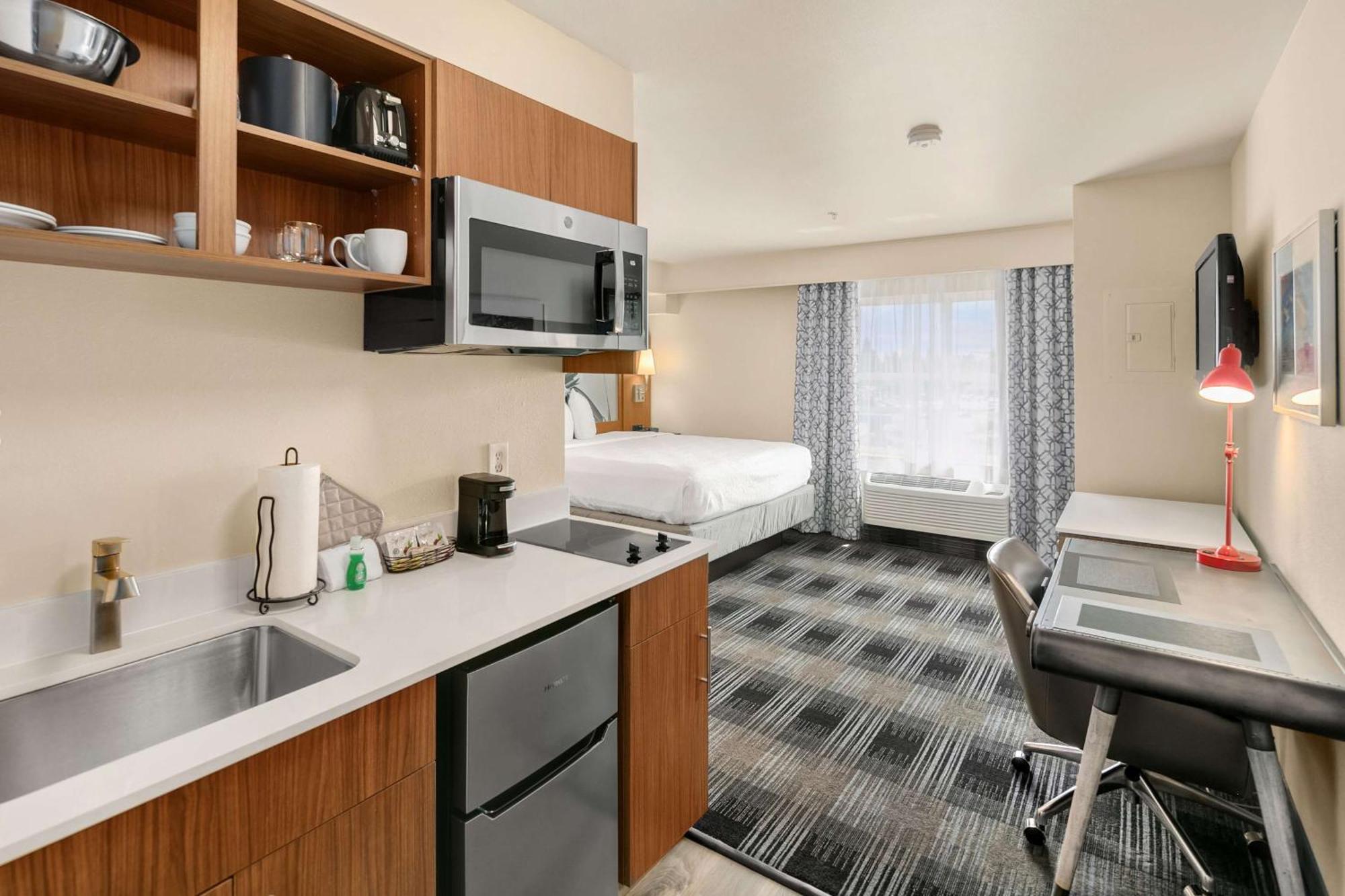 Executive Residency By Best Western Navigator Inn & Suites Эверетт Экстерьер фото